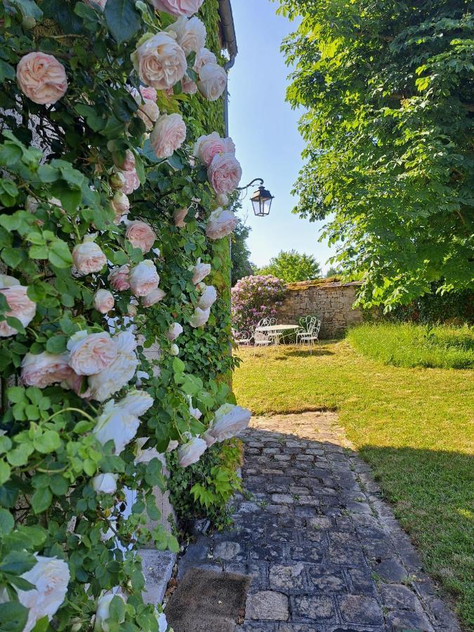 Maison De Charme En Foret De Fontainebleau Recloses Exterior foto